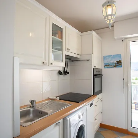 Lägenhet Elegant 2p Avec Piscine, Garage Et Ac *