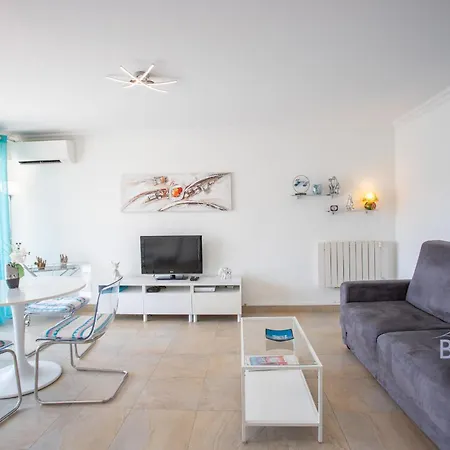 Elegant 2p Avec Piscine, Garage Et Ac * Cannes