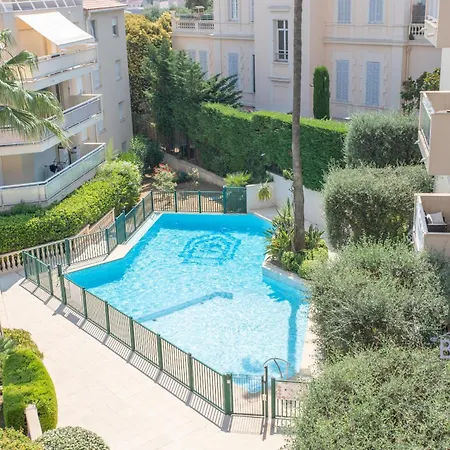 Elegant 2p Avec Piscine, Garage Et Ac * Cannes